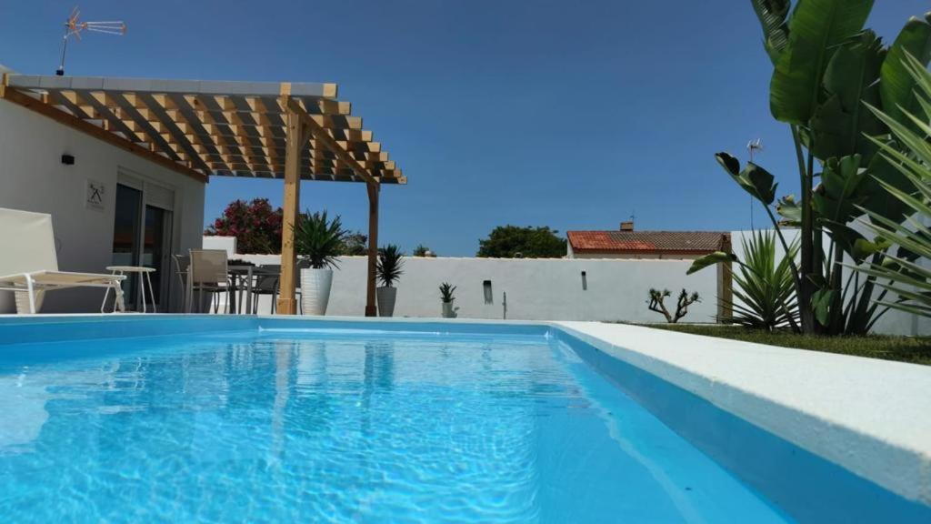 Palapa Garden Alojamientos, Piscina Privada Y Cerca Del Mar Chiclana de la Frontera Bagian luar foto